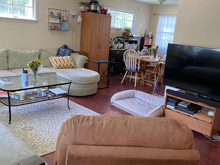 402 Ridge St — Photo 8