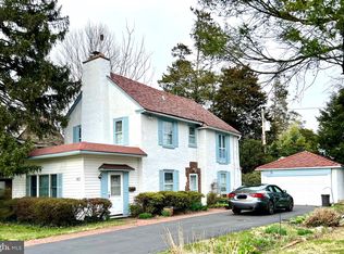 463 Irvington Rd, Drexel Hill, PA 19026