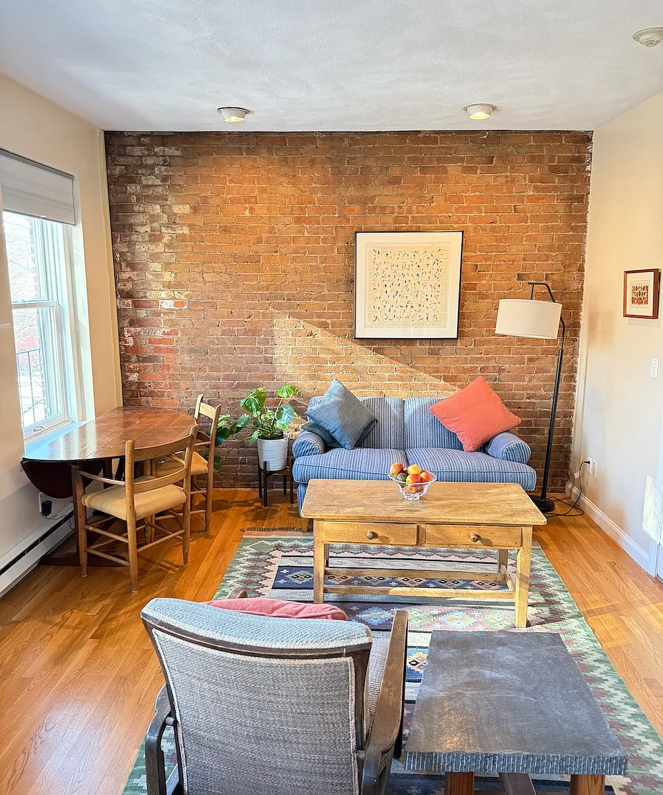 Studio, 425 sqft, $2,300 — Photo 4