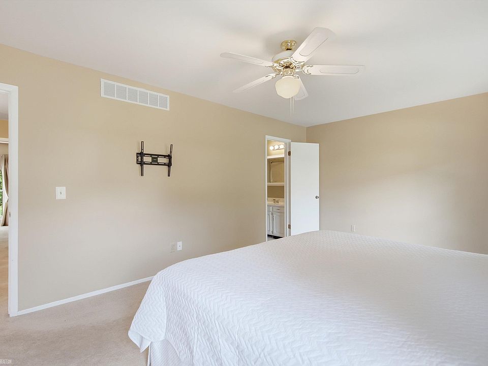 1328 Brook Ln, photo 15