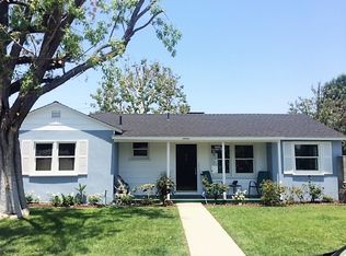 19401 Vose St, Reseda, CA 91335