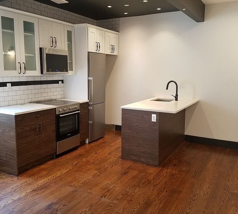 1st image of 702 Rogers Ave #1L