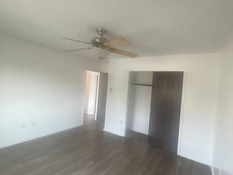 5400 Imperial Ct #5402 — Photo 5