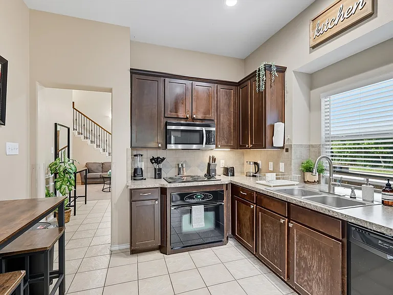 8304 Timberbrook Ln — Photo 12