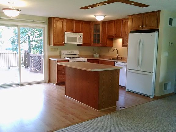 4th image of 1050 Burntwood Dr