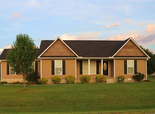 41 Granite Cir, Albertville, AL 35950