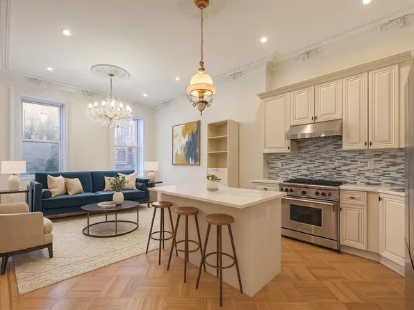 1028 Bloomfield Street image 2 of 6