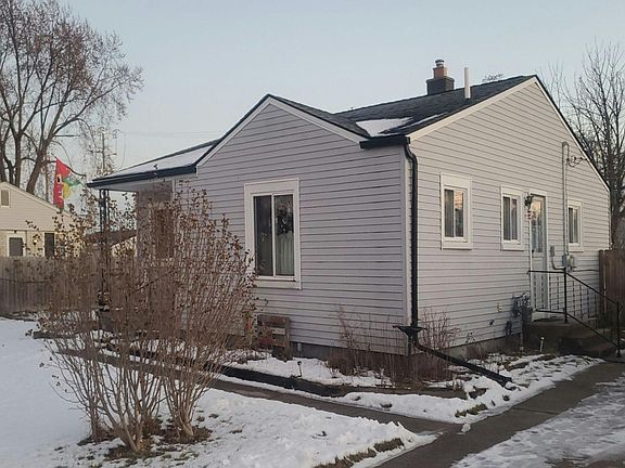 2nd image of 20540 Stafford St