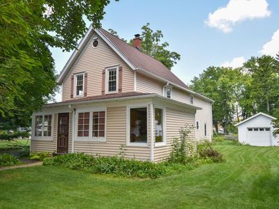 552 East Capitol DRIVE, Hartland, WI, 53029