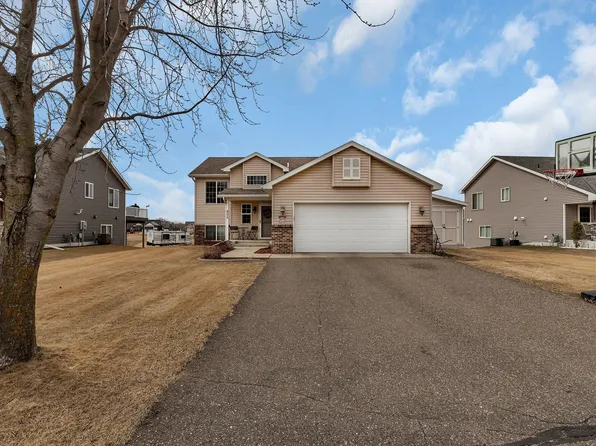 805 10th Ave NE, Rice, MN 56367