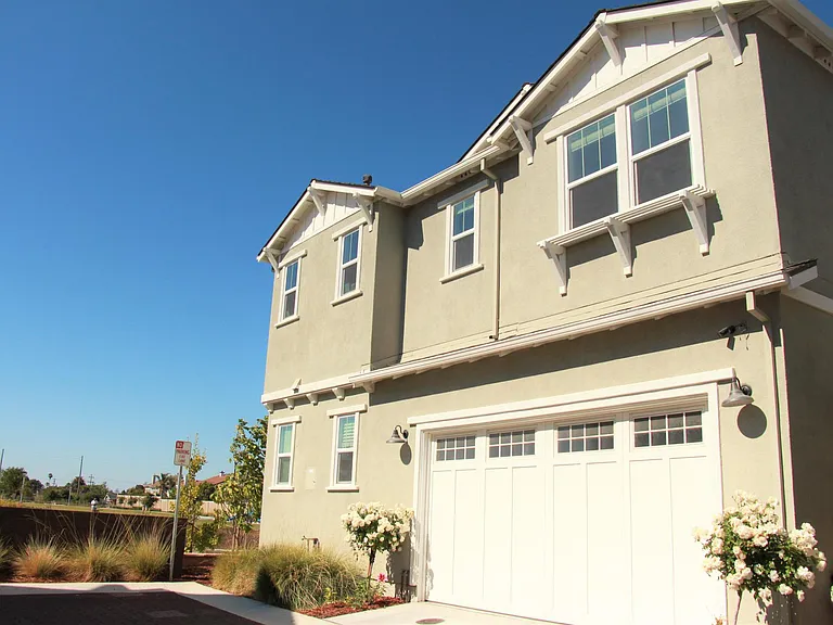 8324 Enterprise Dr — Photo 4