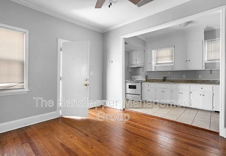 422 Race St — Photo 3