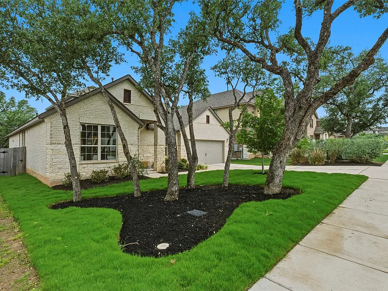 182 Palmillas Dr — Photo 40