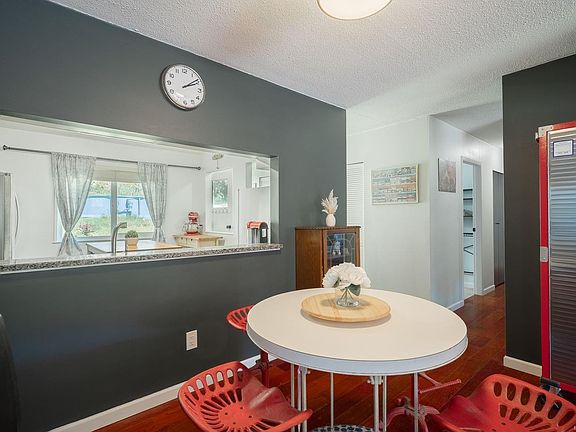 5th image of 3716 Howden Dr