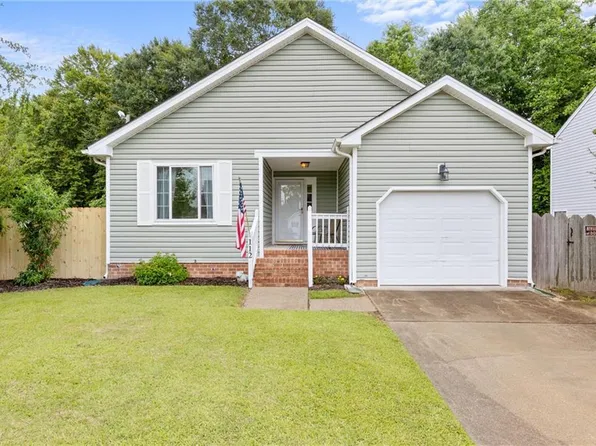 112 Hopemont Ln, Suffolk, VA 23434