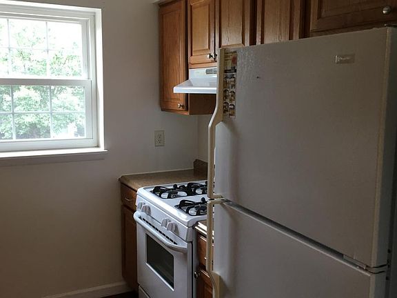 Kitchen Stove Area