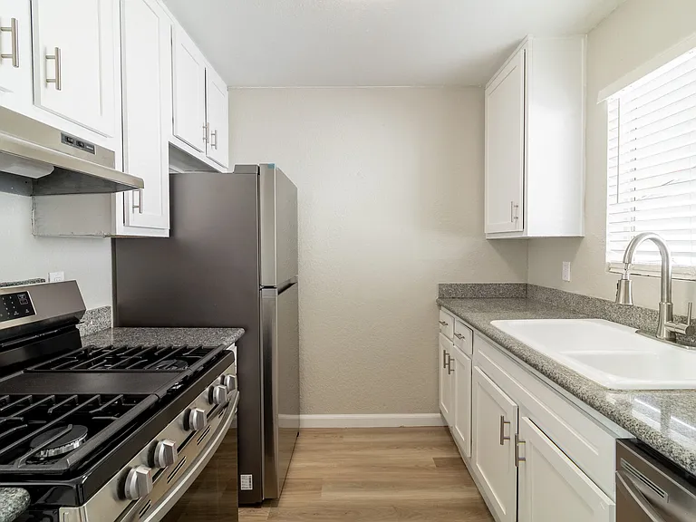 Alturas Paso Robles Apartment Homes — Photo 3