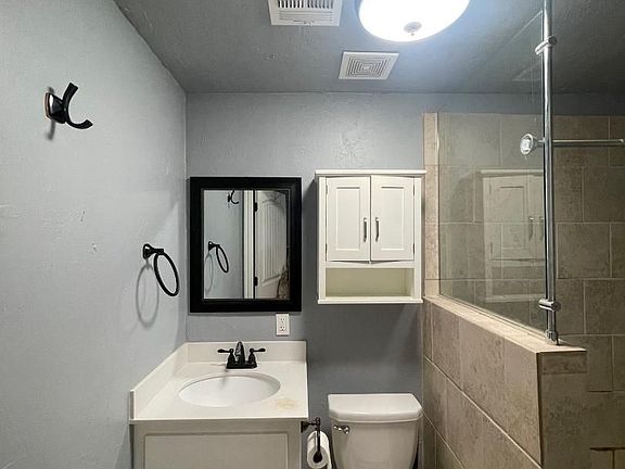 5th image of 601 Richmond Dr