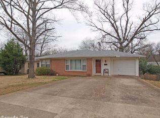 2620 Crouchwood Rd, Little Rock, AR 72207