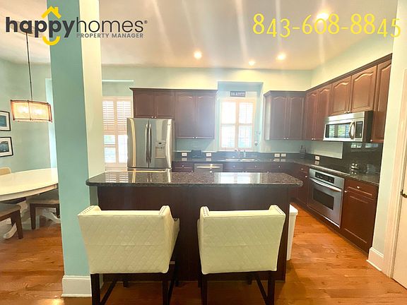 5th image of 1046 Blakeway St
