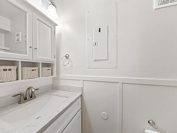 5th image of 38445 Cardinal Ln Unit 208