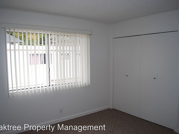 3rd image of 141 S Hemlock St #6794525