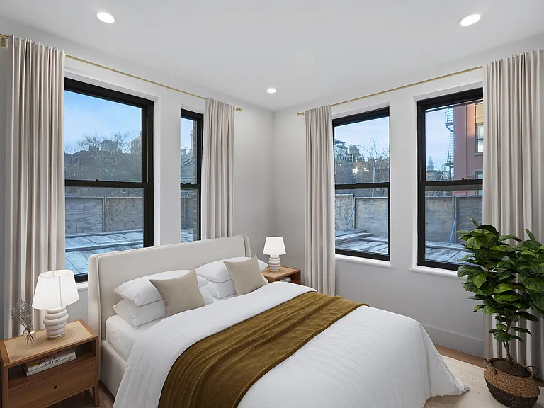 156 2nd Ave #5B — Photo 1