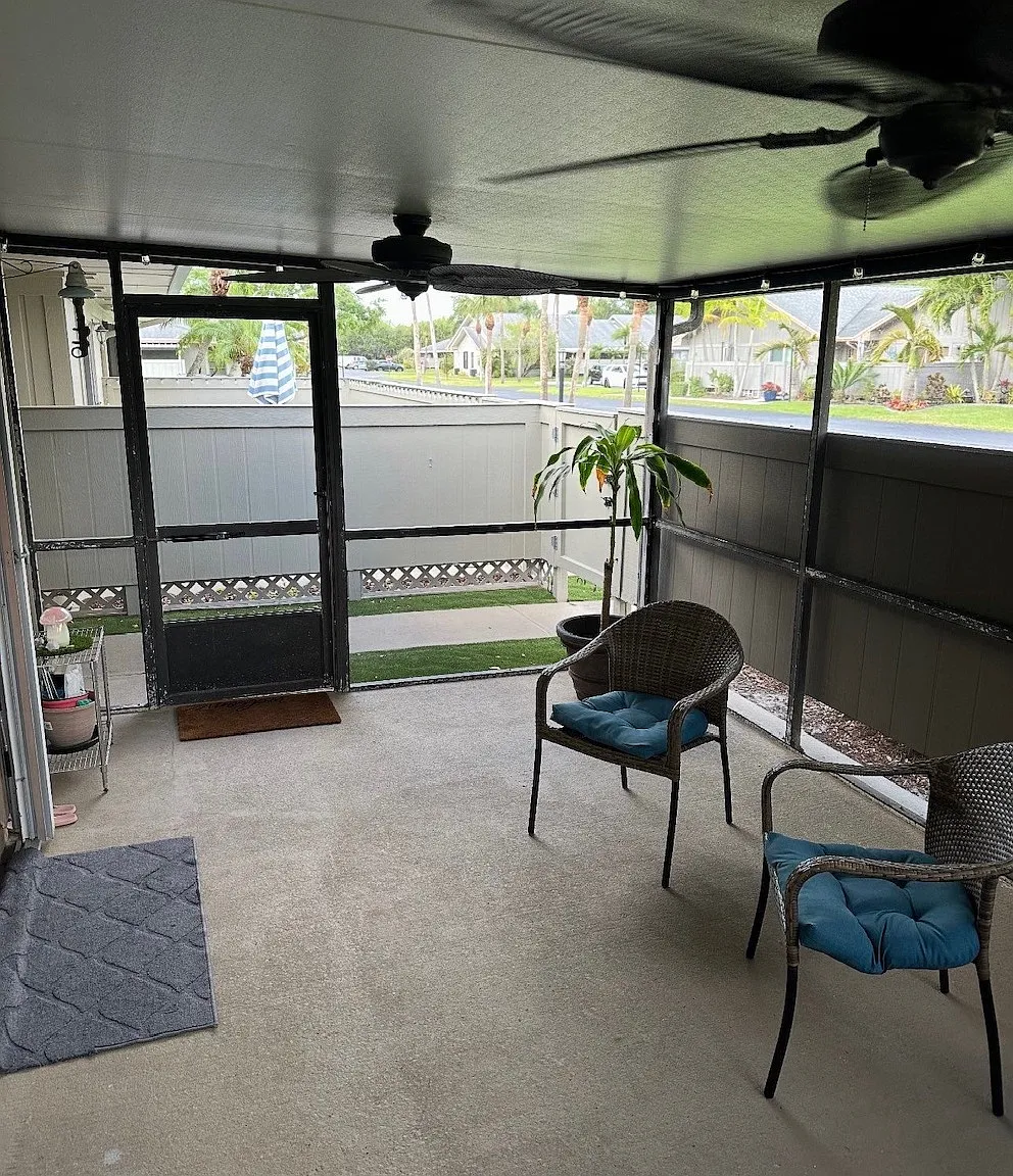 2 bed, 1037 sqft, $1,950 — Photo 4