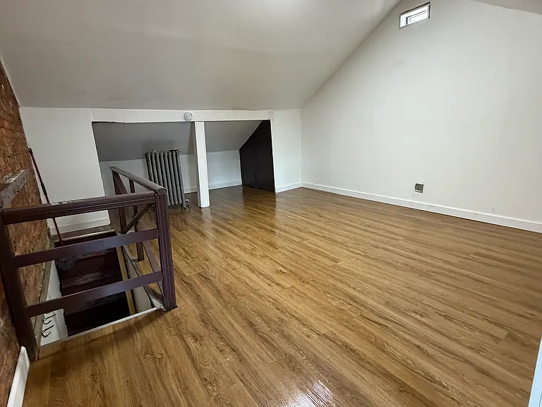 464 Genesee St #1 — Photo 11