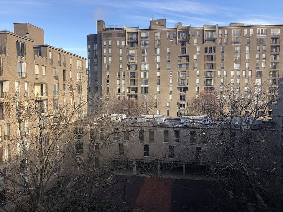 1st image of 99 Pond Ave APT 712