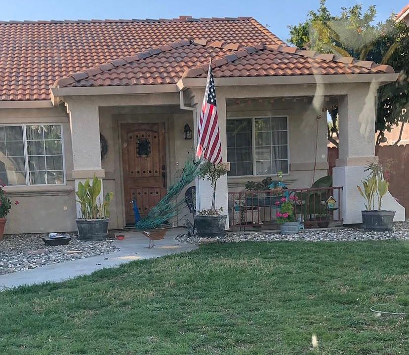 1st image of 985 Mabel Josephine Ct