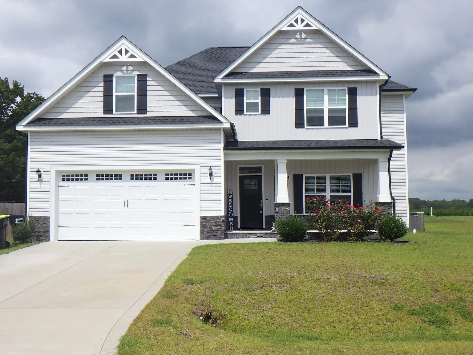 3 bed, 2537 sqft, $2,400 — Photo 1