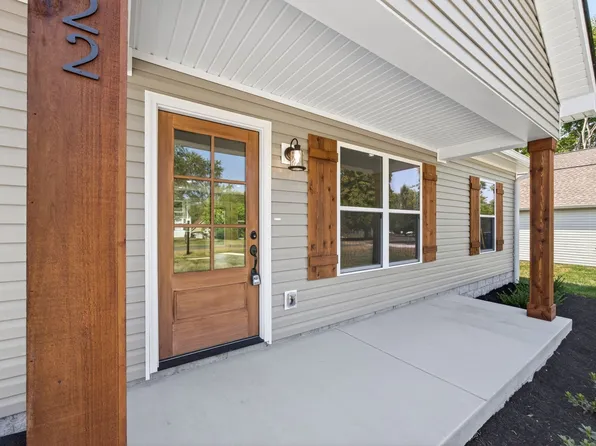 1022 W College Lot 2, Greenbrier, TN 37073