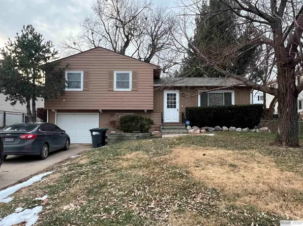 3022 S 120th St, Omaha, NE 68144