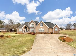 111 Haleiwa St, Gadsden, AL 35903
