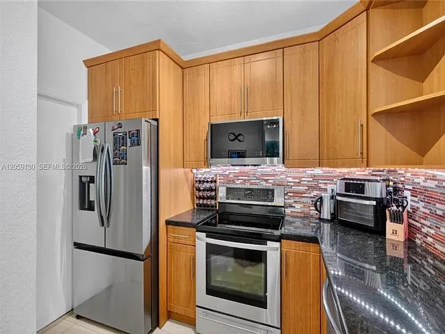 17030 SW 36th Ct — Photo 6