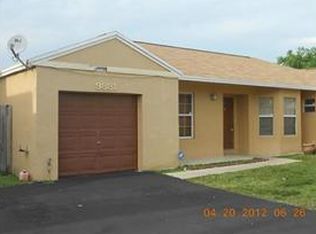 9881 SW 222nd St, Cutler Bay, FL 33190