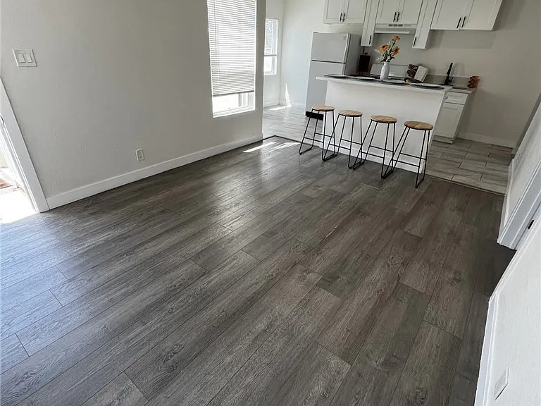 4518 S Normandie Ave #3/4 — Photo 2