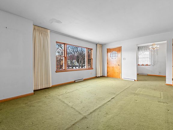 2nd image of 19 Schrum Rd