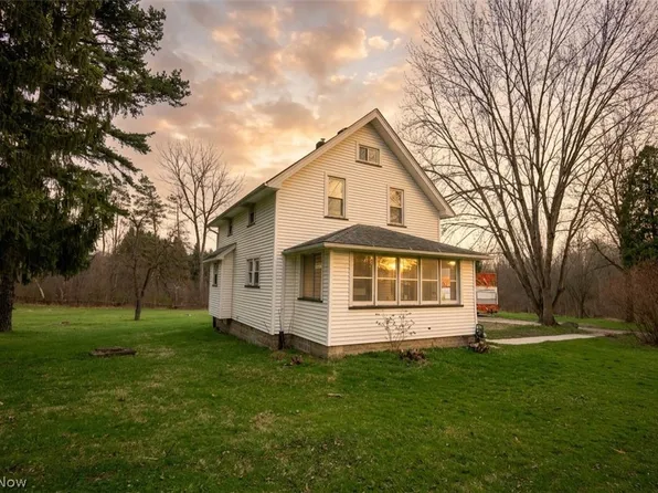 2816 Hoagland Blackstub Rd, Cortland, OH 44410