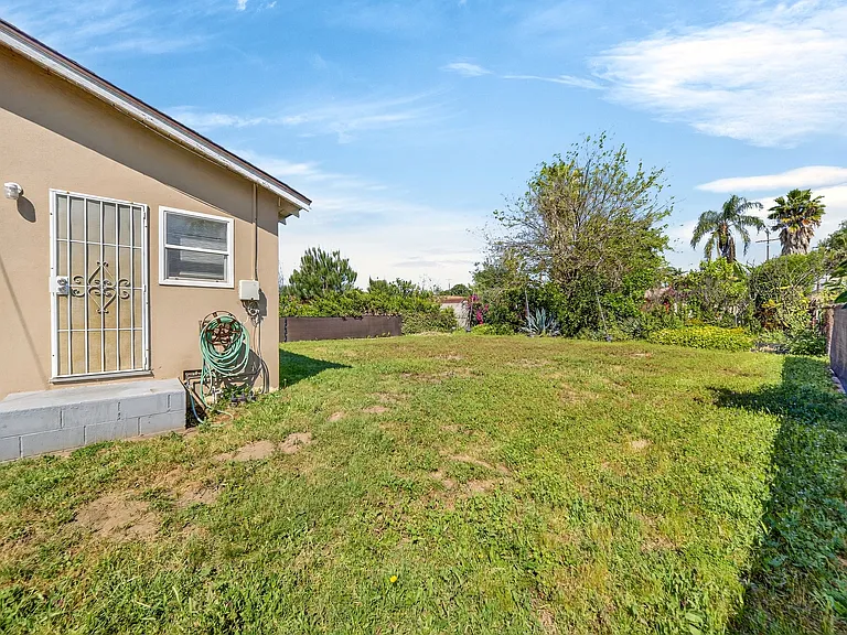 15053 Howellhurst Dr #1/2 — Photo 9