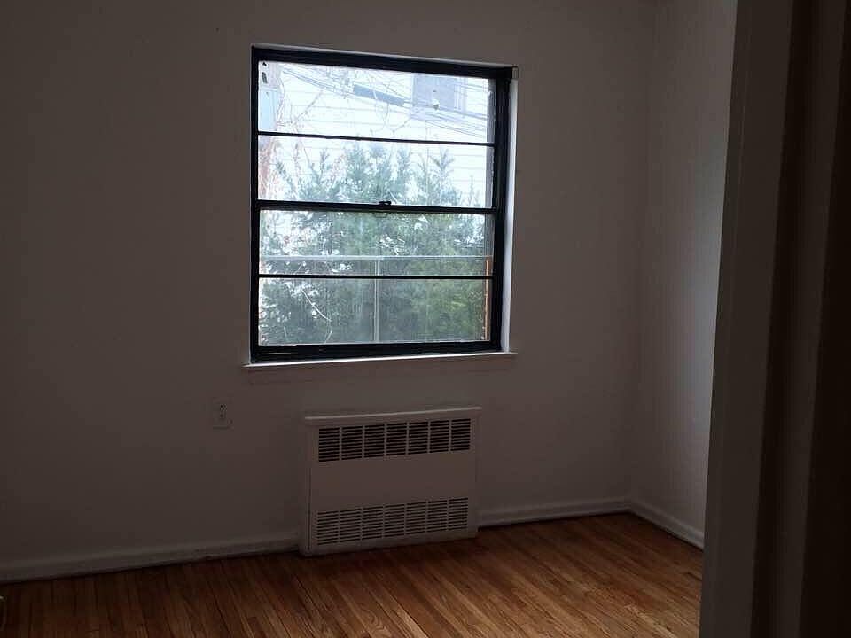 1st image of 5826 Van Cleef St #1FL
