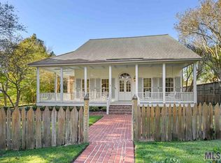 8031 Cypress Lake Dr, Baton Rouge, LA 70809