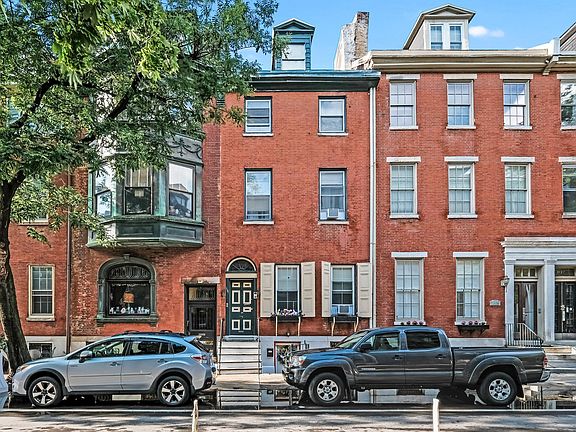 2nd image of 1131 Spruce St #11478456