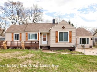 612 Cypress St, Midland, MI 48642
