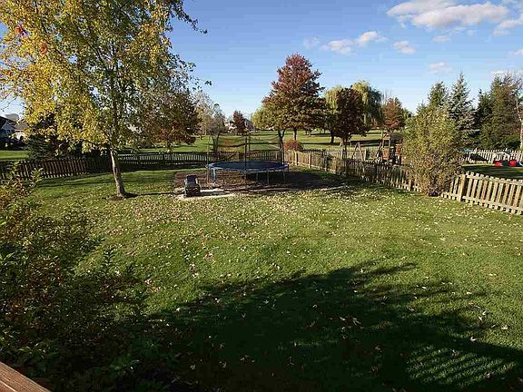 1303 Perry Lake Dr Ft Wayne IN 46845