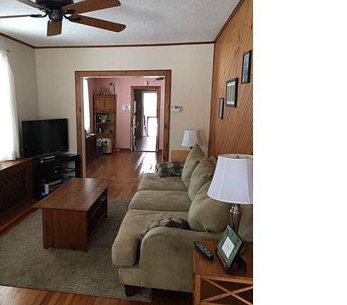 5th image of 744 Wilcox Ave
