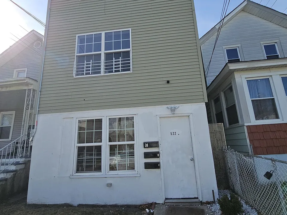 522 N Indiana Ave