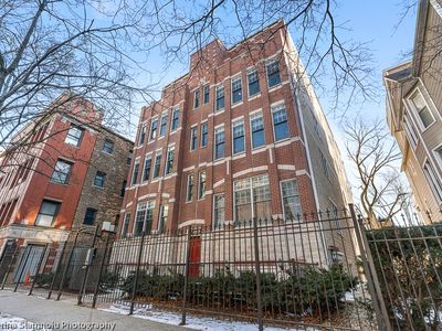 827 W Bradley Pl APT 1E, Chicago, IL, 60613