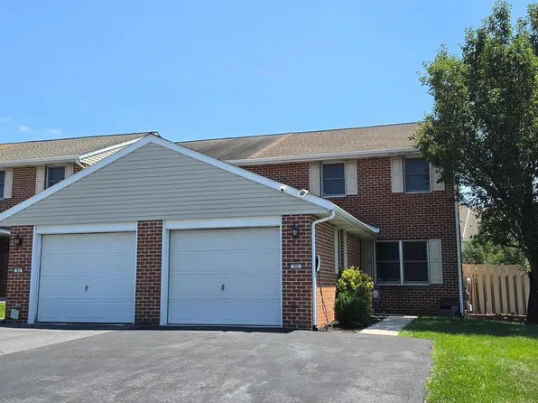90 Lee Ann Ct, Enola, PA 17025